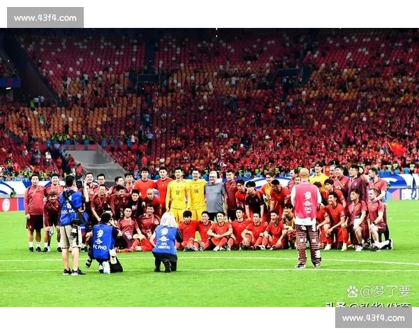 世界杯赛场风云再起各国豪强争锋球迷热情点燃全球盛夏狂欢不息 世界杯赛场风云再起各国豪强争锋球迷热情点燃全球盛夏狂欢不息